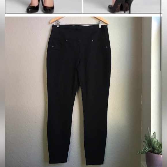 Spanx Alexia Black Skinny Jeans with side zip - Picture 2 of 10